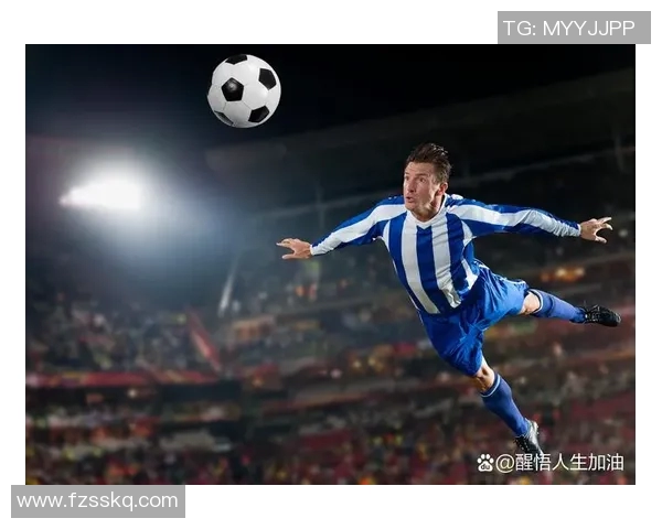 双重身份足球明星的传奇人生与职业生涯的精彩交织 双重身份足球明星的传奇人生与职业生涯的精彩交织