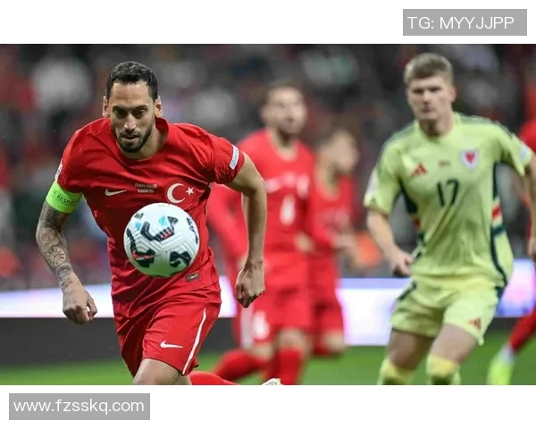 土耳其足球历史明星球员排名及其辉煌成就回顾 土耳其足球历史明星球员排名及其辉煌成就回顾