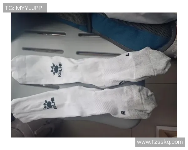 提升运动表现的秘密武器训练足球袜让你在场上更出色